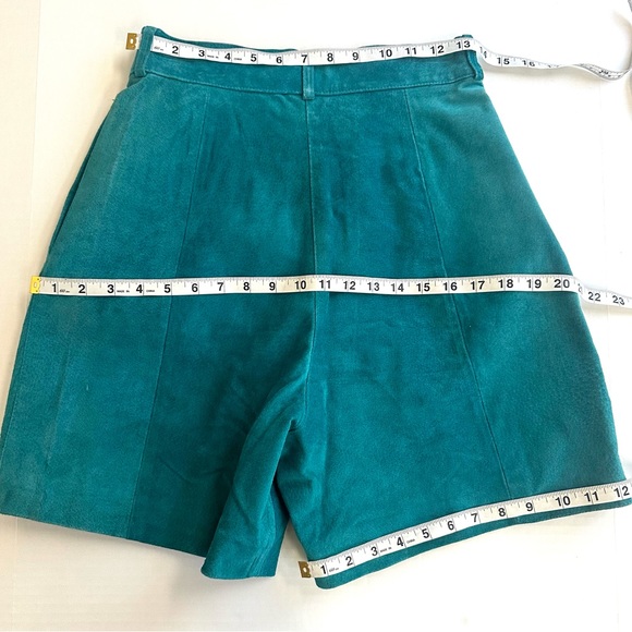 VTG SAVANNAH TURQUOISE TEAL SUEDE LEATHER HIGH WAIST PLEATED BERMUDA SHORTS Sz10 - Picture 9 of 11